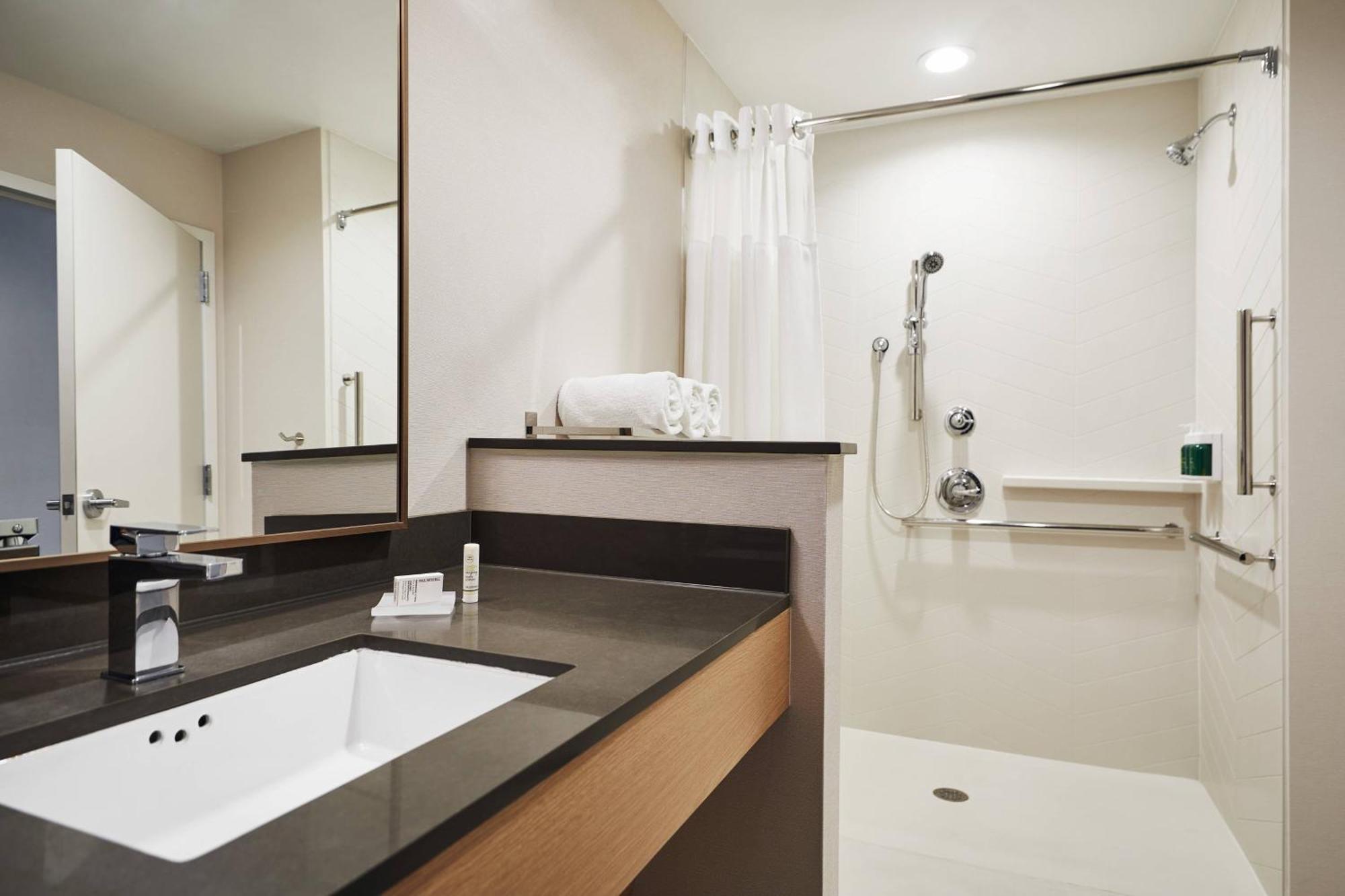 Fairfield Inn & Suites By Marriott Kansas City Belton Eksteriør bilde